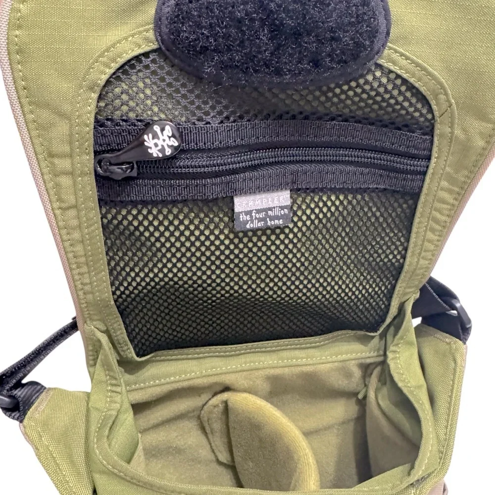 Crumpler Camera Bag “5 million dollar‎ home”